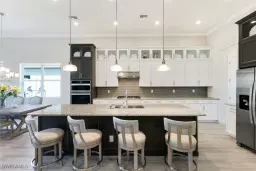 Picture of 8999 Redonda Dr, Naples, FL 34114
