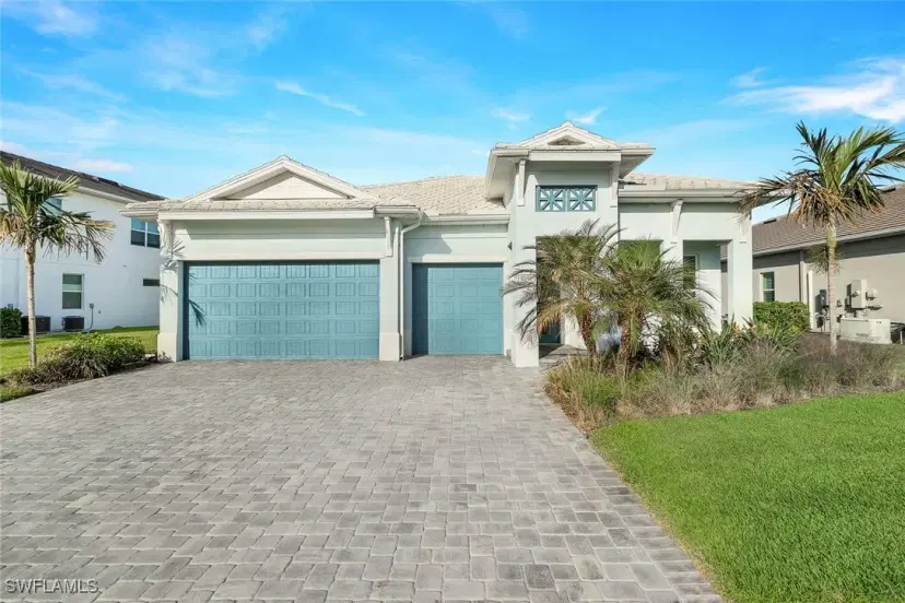 Picture of 8999 Redonda Dr, Naples FL 34114