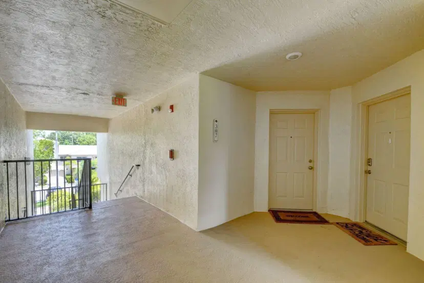 Picture of 300 Crestwood Court N 307, Royal Palm Beach FL 33411