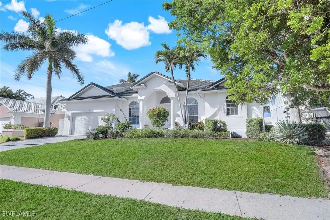 Picture of 541 Hernando Dr, Marco Island, FL 34145