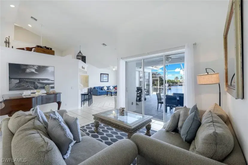 Picture of 541 Hernando Dr, Marco Island FL 34145
