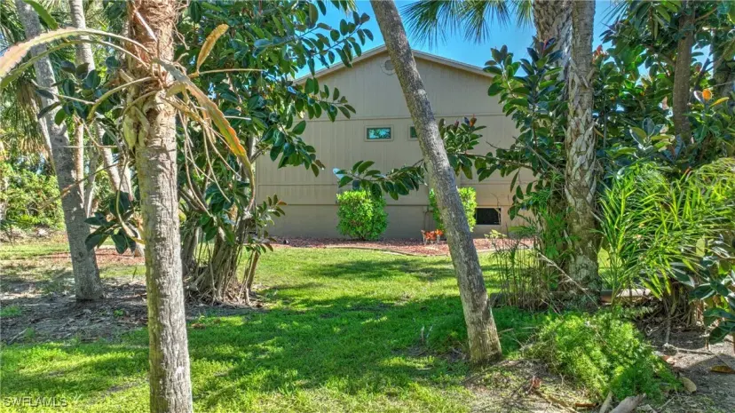 Picture of 17502 Island Inlet Ct, Fort Myers FL 33908