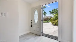 Picture of 930 SW 28Th St, Cape Coral, FL 33914