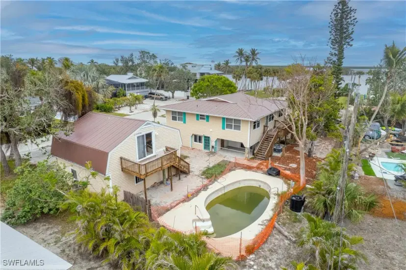 Picture of 172 Sabal Dr, Fort Myers Beach FL 33931