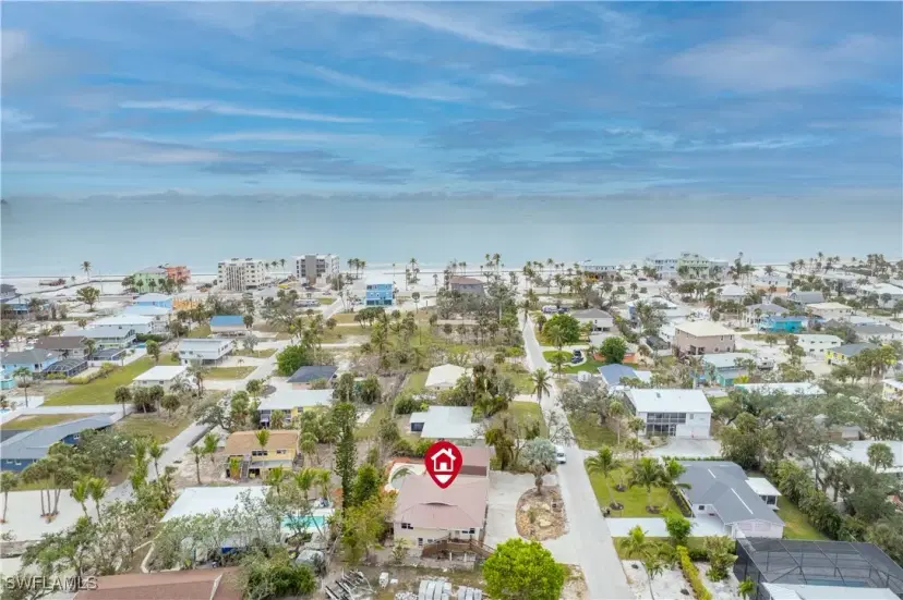 Picture of 172 Sabal Dr, Fort Myers Beach FL 33931
