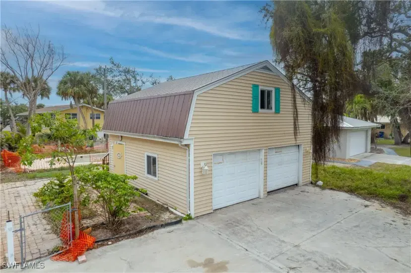 Picture of 172 Sabal Dr, Fort Myers Beach FL 33931