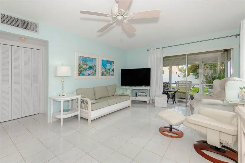 Picture of 801 Pine 1, Pompano Beach FL 33060-8149