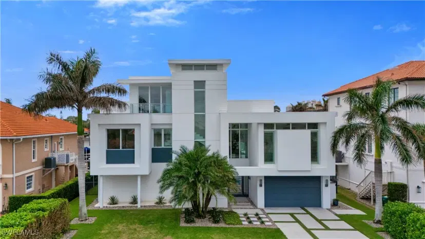 Picture of 432 Bayside Ave, Naples FL 34108