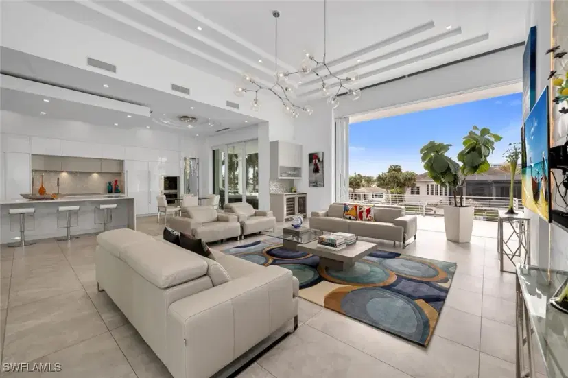 Picture of 432 Bayside Ave, Naples FL 34108