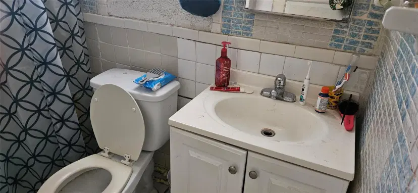 Picture of 216 NW 7Th Ct, Hallandale Beach FL 33009