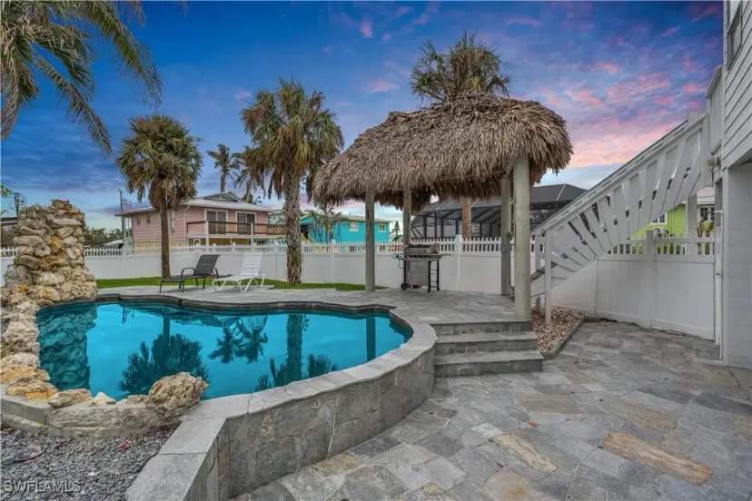 Picture of 111 Bahia Via, Fort Myers Beach FL 33931