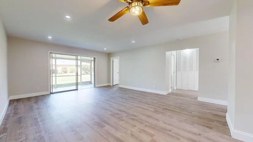 Picture of 147 Amherst Lane, Lake Worth FL 33467