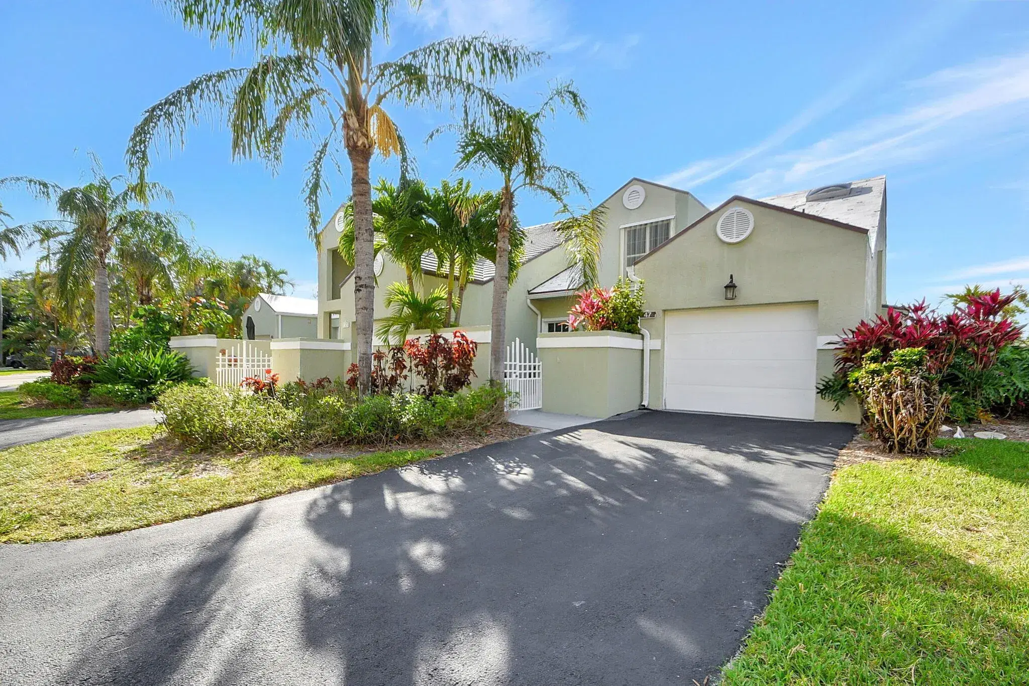 Picture of 47 N Lakeshore Drive, Hypoluxo, FL 33462