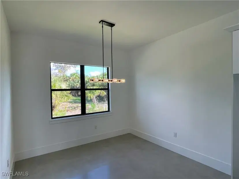 Picture of 442 4Th St Se, Naples FL 34117