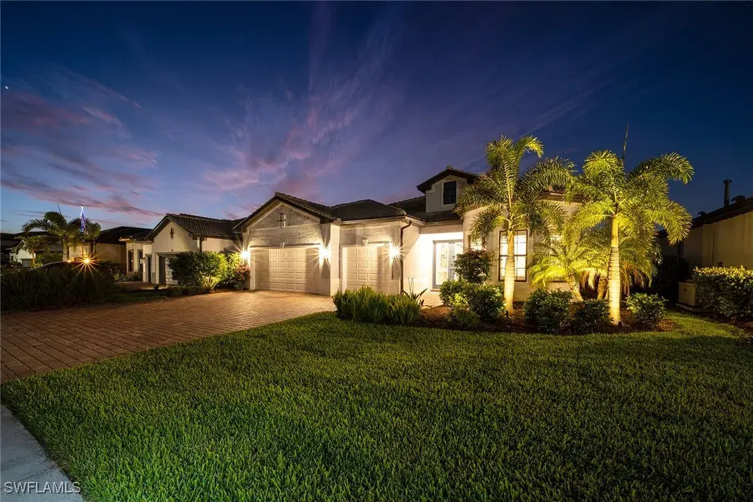 Picture of 6851 Winding Cypress Dr, Naples, FL 34114