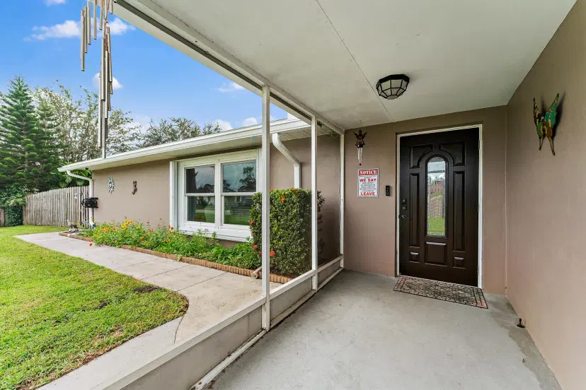 Picture of 366 SE Galleon Lane, Port St Lucie FL 34983