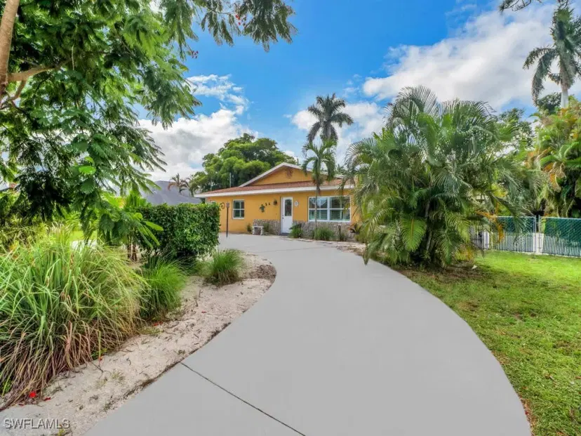 Picture of 24 5Th St, Bonita Springs FL 34134