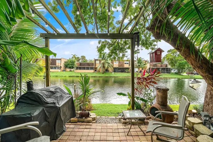 Picture of 3581 NW 95Th Terrace 605, Sunrise FL 33351