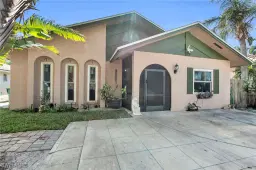 Picture of 828 104Th Ave N, Naples, FL 34108