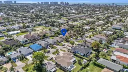 Picture of 828 104Th Ave N, Naples, FL 34108
