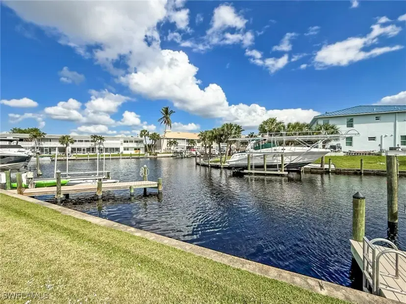 Picture of 5111 Manor Ct 4, Cape Coral FL 33904