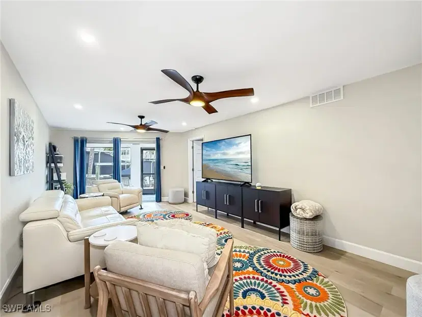 Picture of 5111 Manor Ct 4, Cape Coral FL 33904