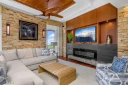 Picture of 13675 Vanderbilt Dr 1105, Naples, FL 34110