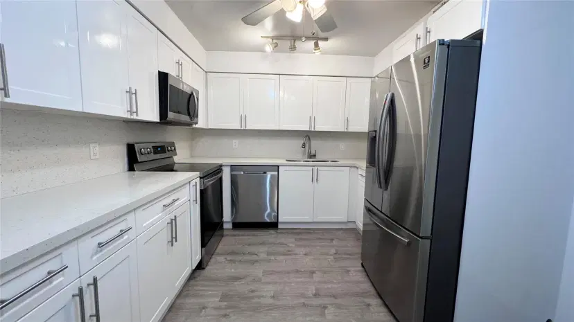 Picture of 16401 Golf Club Rd 101, Weston FL 33326