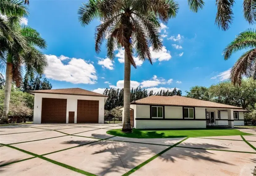 Picture of 17230 SW 65 Court, Southwest Ranches FL 33331