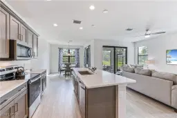Picture of 13078 Pembroke Dr 13078, Naples, FL 34105