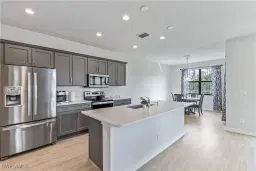 Picture of 13078 Pembroke Dr 13078, Naples, FL 34105