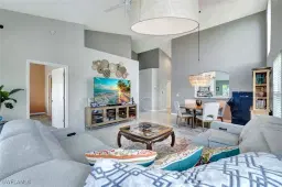 Picture of 5924 Sand Wedge Ln 2005, Naples, FL 34110