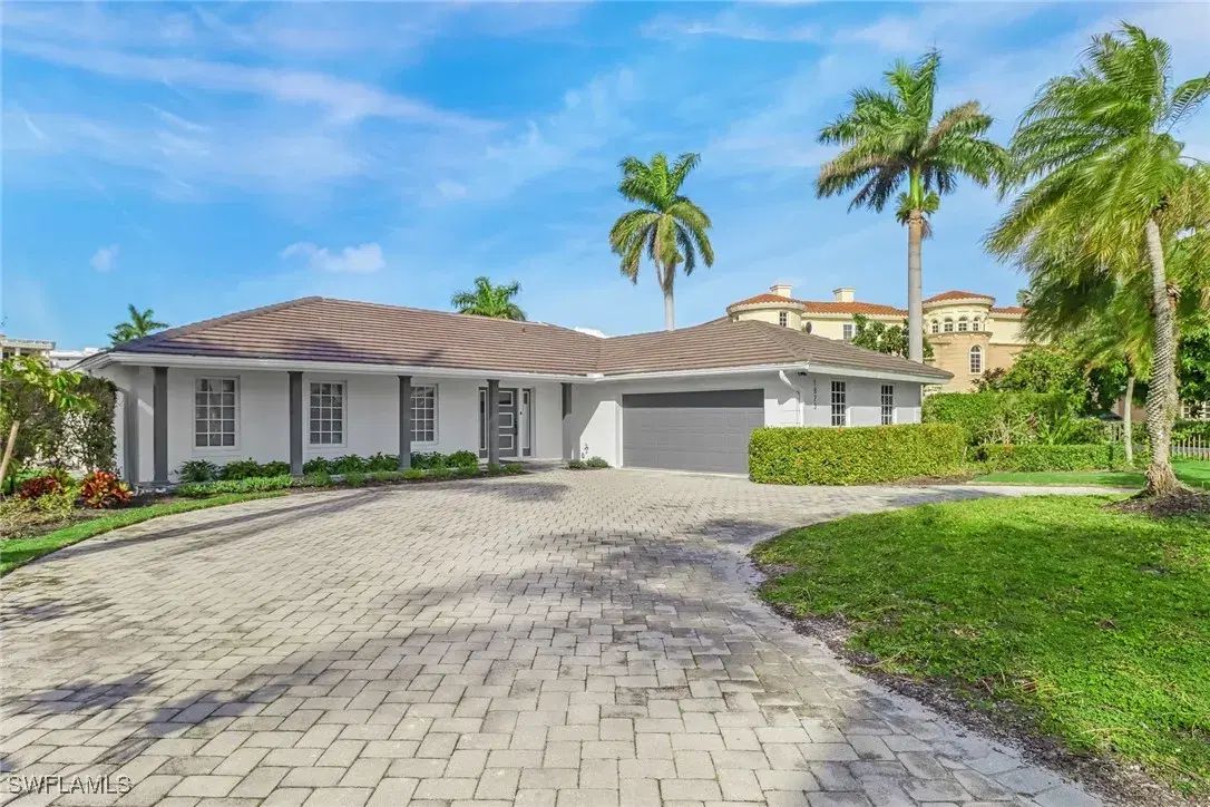 Picture of 1823 Hurricane Harbor Ln, Naples, FL 34102