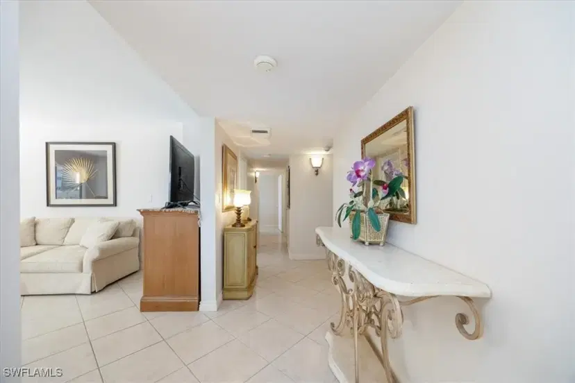 Picture of 4005 Gulf Shore Blvd N 200, Naples FL 34103