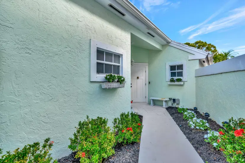 Picture of 3 Dorchester Circle, Palm Beach Gardens FL 33418