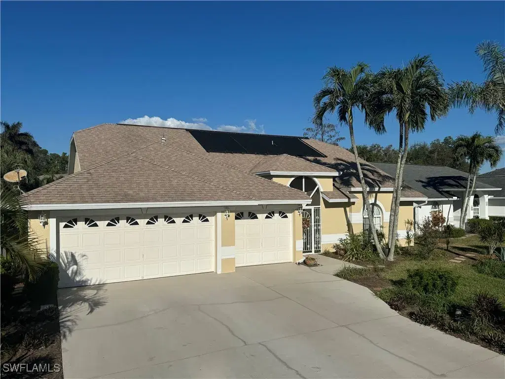 Picture of 604 Lambton Ln, Naples, FL 34104