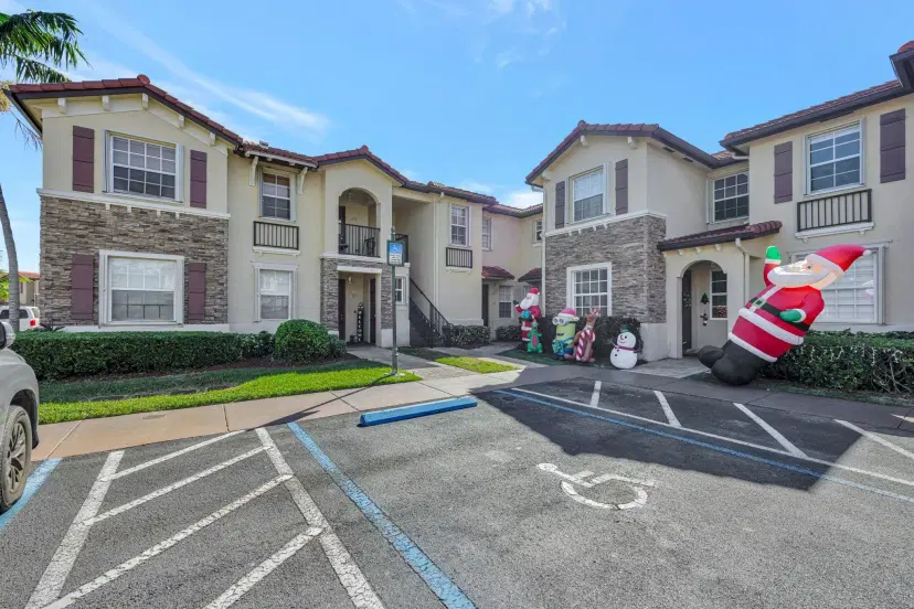 Picture of 3320 NE 13Th Cir Dr 102-23, Homestead FL 33033
