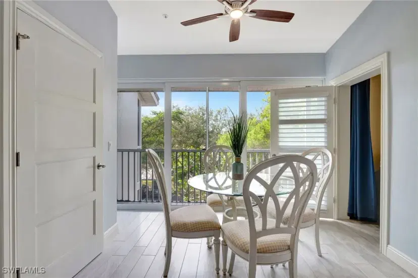 Picture of 585 Club Side Dr 3-304, Naples FL 34110