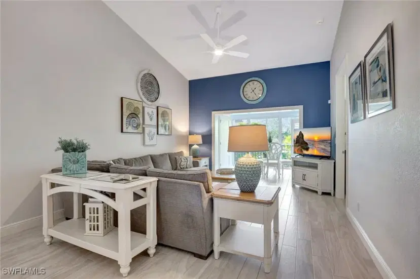 Picture of 585 Club Side Dr 3-304, Naples FL 34110
