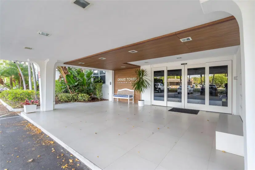 Picture of 1800 N Andrews Ave Phg, Fort Lauderdale FL 33311