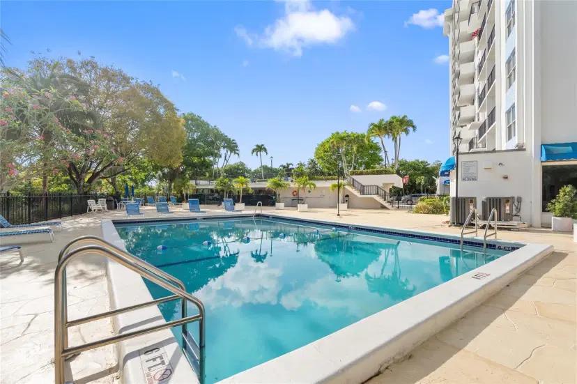 Picture of 1800 N Andrews Ave Phg, Fort Lauderdale FL 33311