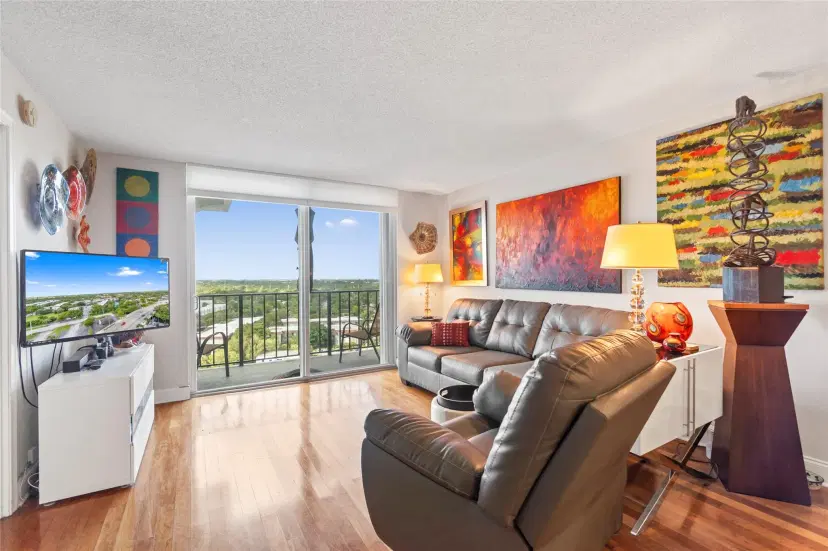 Picture of 1800 N Andrews Ave Phg, Fort Lauderdale FL 33311