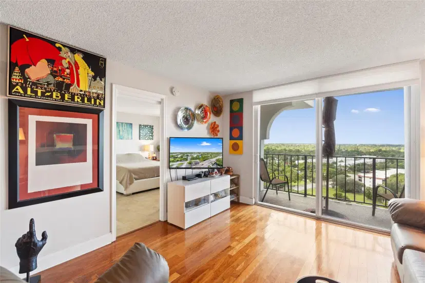 Picture of 1800 N Andrews Ave Phg, Fort Lauderdale FL 33311