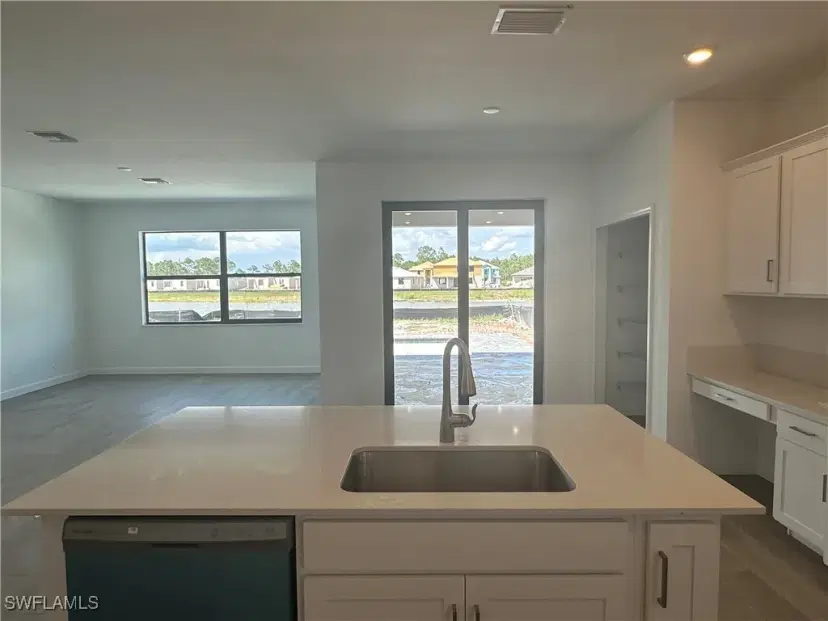 Picture of 10546 Timber Creek Dr, Fort Myers FL 33913