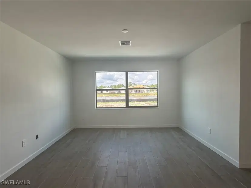 Picture of 10546 Timber Creek Dr, Fort Myers FL 33913