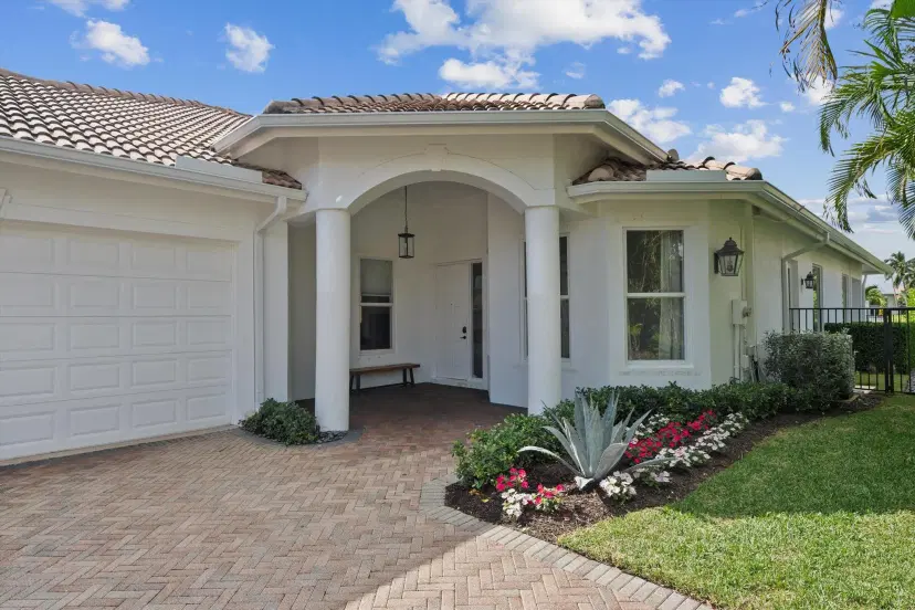 Picture of 2951 Twin Oaks Way, Wellington FL 33414