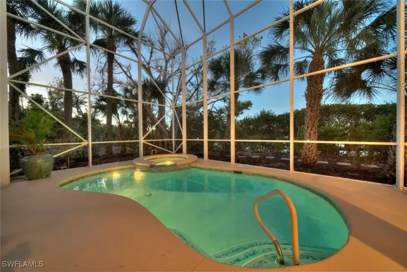 Picture of 5810 Pine Tree Dr, Sanibel FL 33957