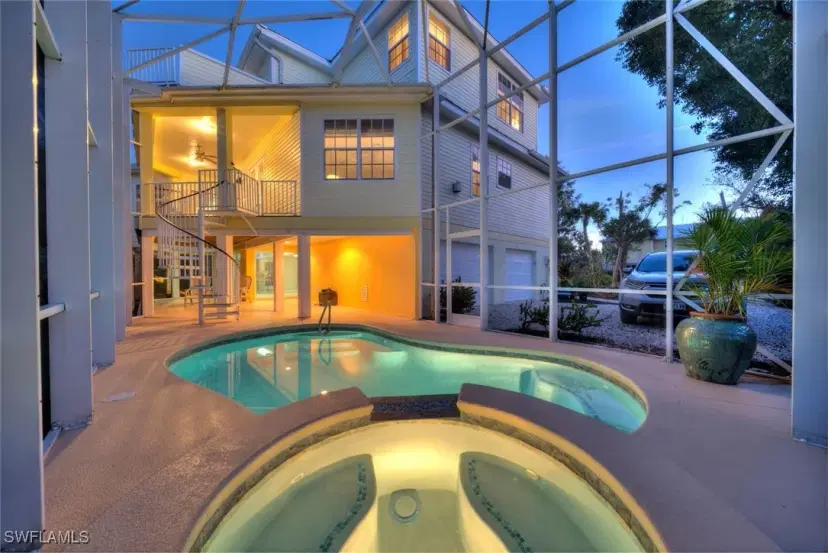 Picture of 5810 Pine Tree Dr, Sanibel FL 33957