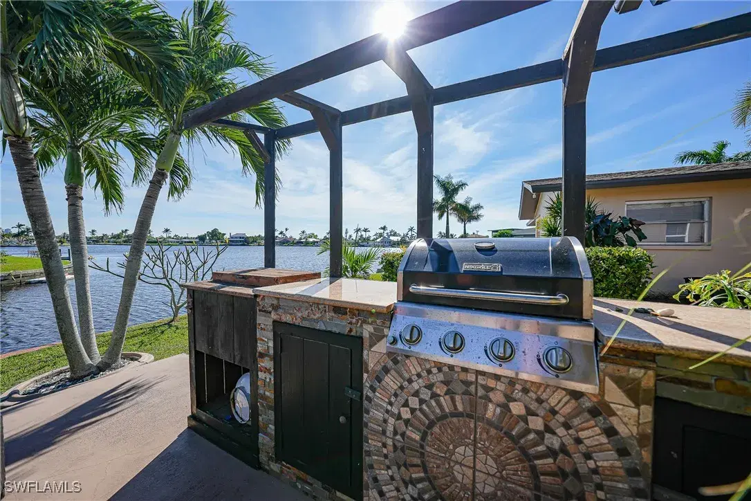 Picture of 4536 Vinsetta Ave, North Fort Myers, FL 33903