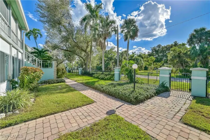 Picture of 3225 E Riverside Dr 65F, Fort Myers FL 33916